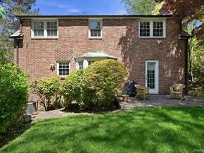 214 Nassau Avenue, Manhasset NY 11030