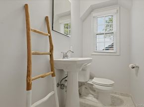 214 Nassau Avenue, Manhasset NY 11030