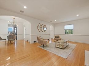 214 Nassau Avenue, Manhasset NY 11030