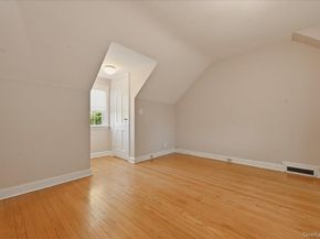 214 Nassau Avenue, Manhasset NY 11030