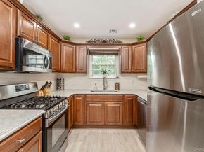 15 Cloister Lane, Middle Island NY 11953