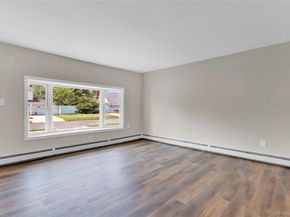 328 Martin Place, Bethpage NY 11714