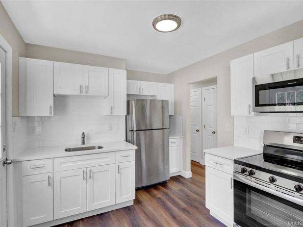 328 Martin Place, Bethpage NY 11714