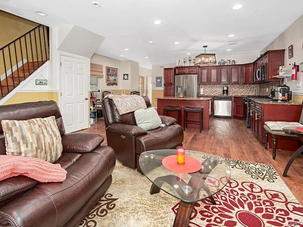 833 E 229th Street, Bronx NY 10466