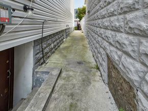 833 E 229th Street, Bronx NY 10466