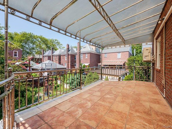 1861 Hering Avenue, Bronx NY 10461