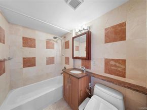 140-22 Beech Avenue 7A, Flushing NY 11355