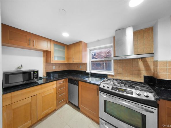 140-22 Beech Avenue 7A, Flushing NY 11355