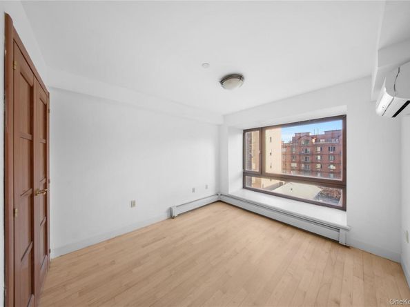 140-22 Beech Avenue 7A, Flushing NY 11355