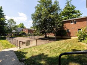 97 Charter Circle 97, Ossining NY 10562