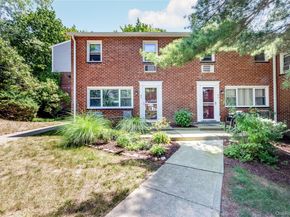97 Charter Circle 97, Ossining NY 10562