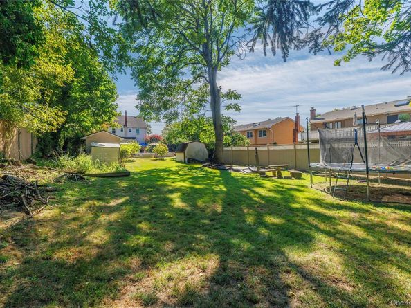 2676 Johnson Place 2674, Baldwin NY 11510