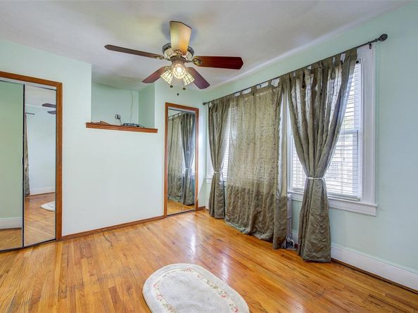 89-16 214 Street, Queens Village NY 11427
