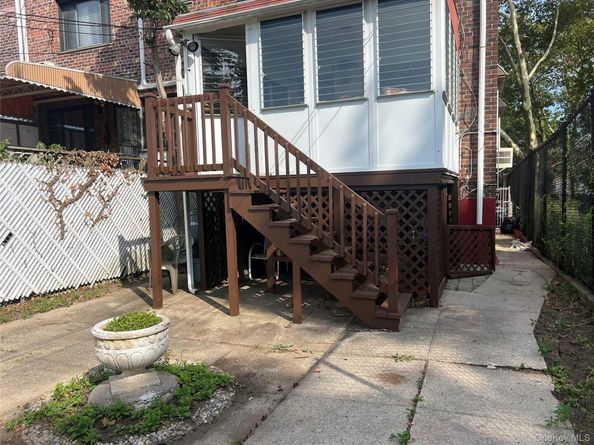 8884 17th, Brooklyn NY 11214