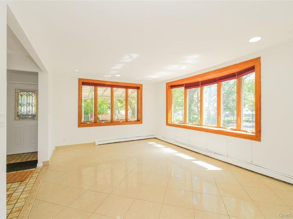 8884 17th, Brooklyn NY 11214