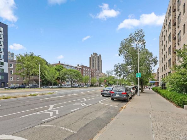 3184 Grand Concourse 6H, Bronx NY 10458