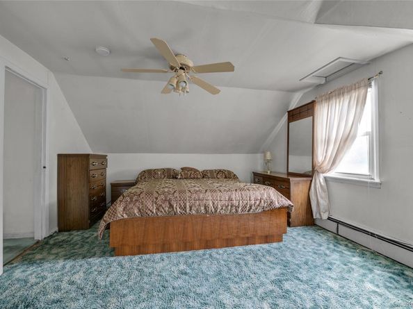 34 Heath Place, Hempstead NY 11550