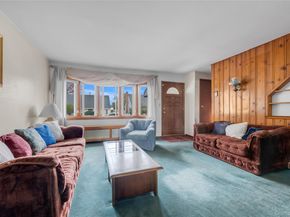 34 Heath Place, Hempstead NY 11550