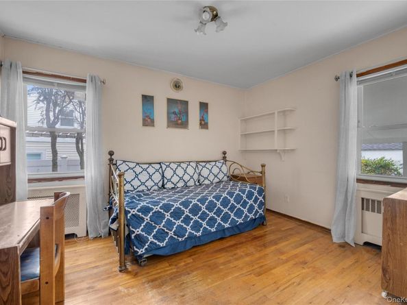 34 Heath Place, Hempstead NY 11550