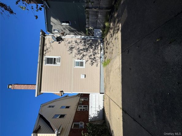 19 Jacob Street, Elmont NY 11003