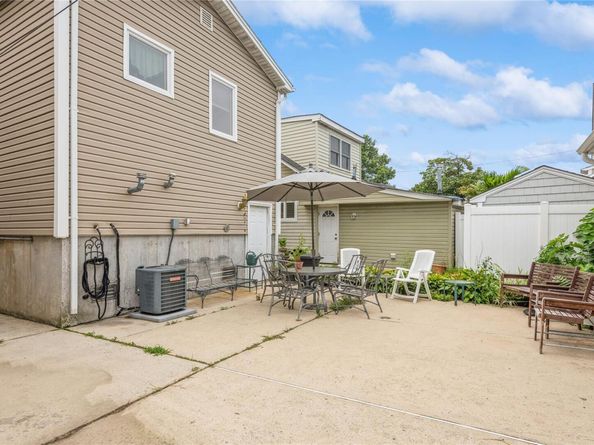 347 Bayville Avenue, Bayville NY 11709