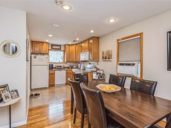 347 Bayville Avenue, Bayville NY 11709