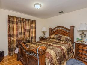 347 Bayville Avenue, Bayville NY 11709