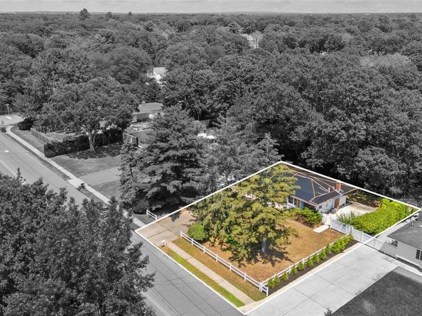 741 Ocean Avenue, Bohemia NY 11716