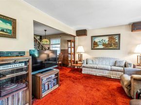 42 Summit Street, Plainview NY 11803