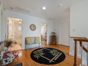 25 Sycamore Avenue, Bethpage NY 11714