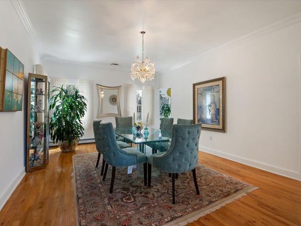 25 Sycamore Avenue, Bethpage NY 11714