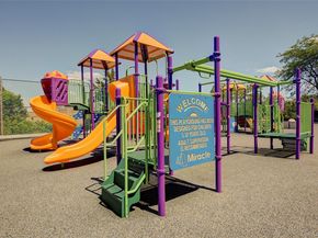 1 Bay Club Drive 5H, Bayside NY 11360