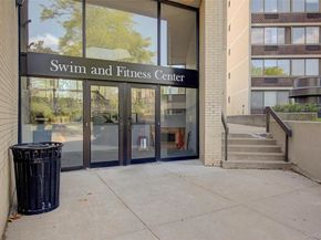 1 Bay Club Drive 5H, Bayside NY 11360