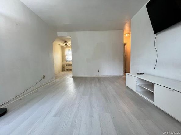 216-25 73 Avenue 1, Bayside NY 11364