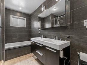 844 Flanders Drive, Valley Stream NY 11581