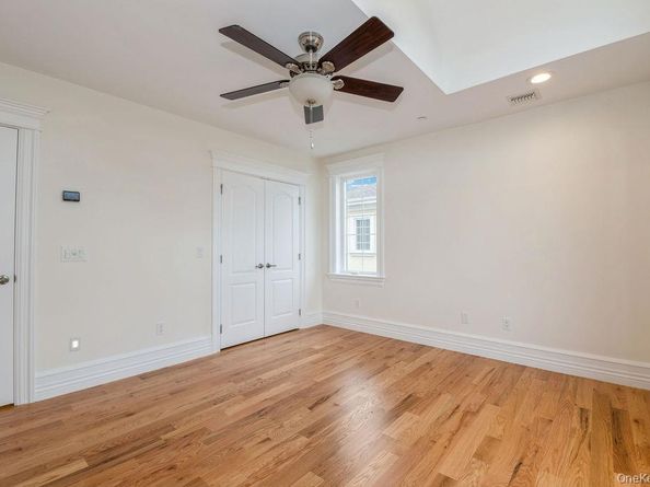833 Glen Drive, Woodmere NY 11598