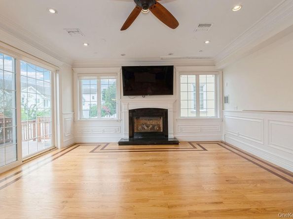 833 Glen Drive, Woodmere NY 11598