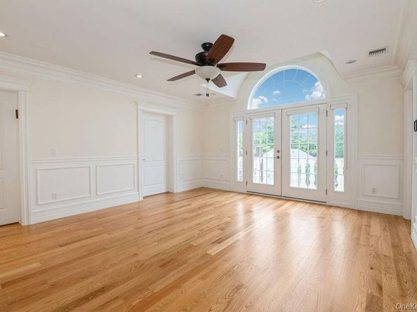 833 Glen Drive, Woodmere NY 11598