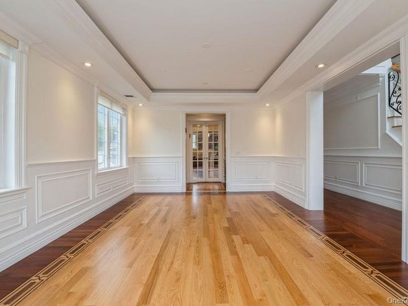 833 Glen Drive, Woodmere NY 11598