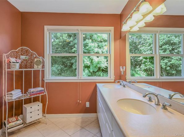 1202 Willow Pond Drive, Riverhead NY 11901