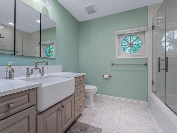 44 Mountain Cut, Manhasset NY 11030