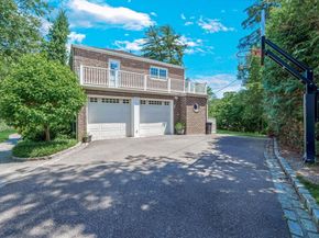 44 Mountain Cut, Manhasset NY 11030