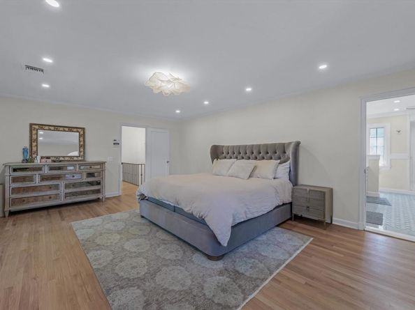 44 Mountain Cut, Manhasset NY 11030
