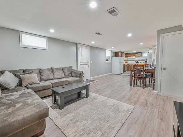 36 W Saint Marks Place, Valley Stream NY 11580