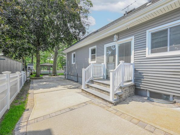 36 W Saint Marks Place, Valley Stream NY 11580