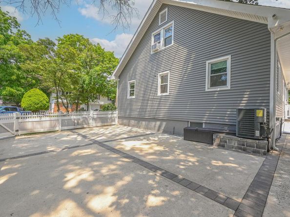 36 W Saint Marks Place, Valley Stream NY 11580