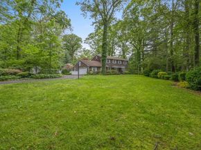65 Avery Road, Woodbury NY 11797