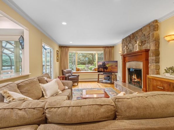 65 Avery Road, Woodbury NY 11797