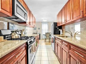 209-10 41 Avenue 2J, Bayside NY 11361