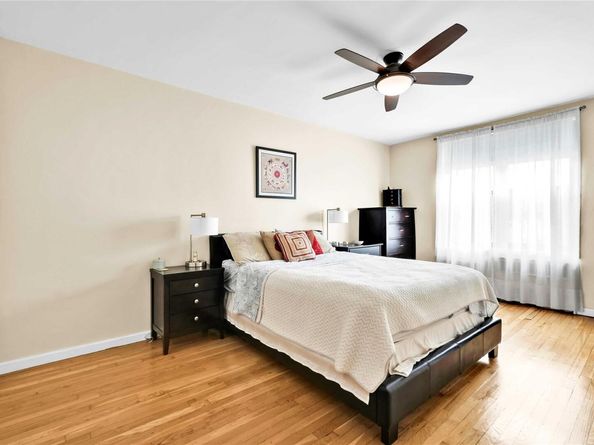 209-10 41 Avenue 2J, Bayside NY 11361